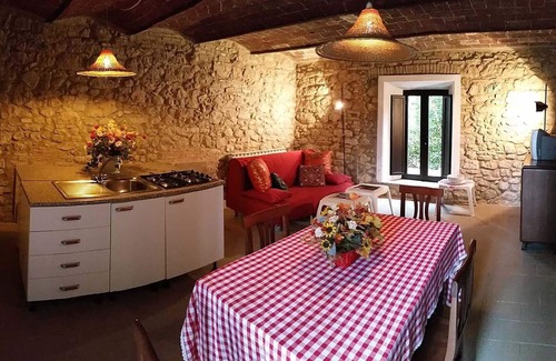 Casale Marittimo House | Apartment in a country house in the hills overlooking the sea with a large park and swimming pool