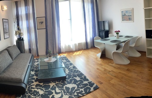 Prague 5 Apartment | Apartment in a luxury residence with parking near the city center