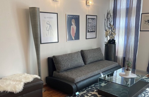 Prague 5 Apartment | Apartment in a luxury residence with parking near the city center