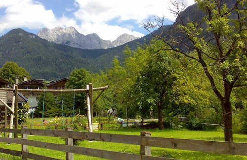 Lofer Apartment | Apartment in a quiet but very central location, pets, 5min. swimming pool