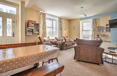Beaumaris Apartment | Apartment in Beaumaris near the Coastline