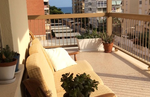 Benicassim Apartment | Apartment in Benicassim with free Wifi, hot and cold air conditioning and parking
