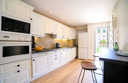 Cannes Apartment | Apartment in Cannes with 2 bedrooms sleeps 6