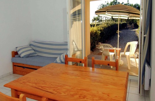 Carcans Plage Apartment | Apartment in Carcans near Sandy Beach