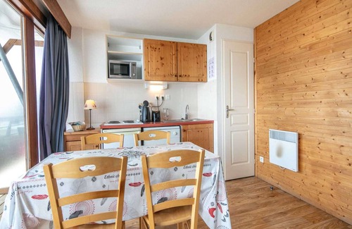 Chamrousse Apartment | Apartment in Chamrousse near Ski Slopes