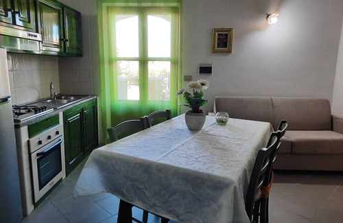 Limpiddu Apartment | Apartment in cottage with private garden