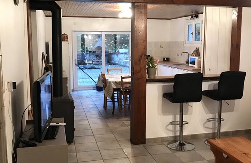 Murianette Apartment | Apartment in country cottage