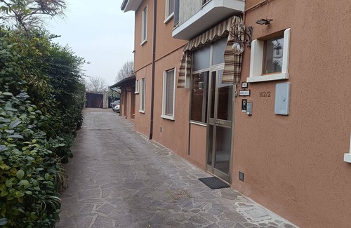 Villafranca di Verona Apartment | Apartment in courtyard 15' from Lake Garda