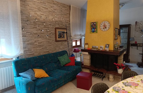 Villafranca di Verona Apartment | Apartment in courtyard 15' from Lake Garda