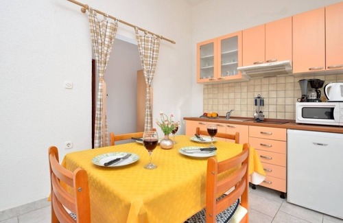 Drage Apartment | Apartment in Drage with Seaview, Balcony, Air condition, WIFI (566-1)