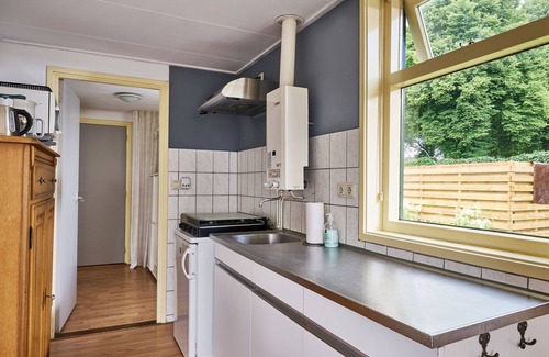 De Kiel House | Apartment in Drenthe near Scenic Trails