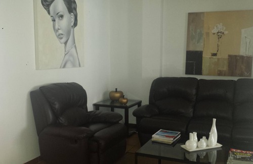 Ganshoren Apartment | APARTMENT IN FAMILY RESIDENCE