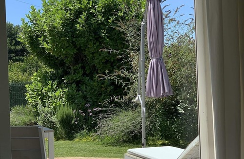 Simiane-Collongue Apartment | APARTMENT IN VILLA WITH SWIMMING POOL 20 MN FROM AIX EN PROVENCE