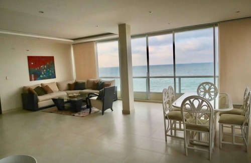 Salinas Apartment | APARTMENT IN FRONT OF THE BEACH