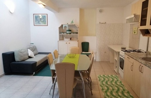 Funtana Apartment | Apartment in Funtana with Terrace, Air condition, WIFI, Washing machine (4982-6)