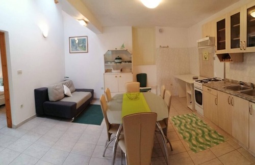 Funtana Apartment | Apartment in Funtana with Terrace, Air condition, WIFI, Washing machine (4982-6)