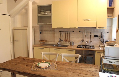 Giglio Porto Apartment | Apartment in Giglio Porto with 2 bedrooms sleeps 6