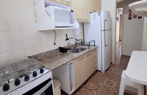 Vila Luis Antonio Apartment | Apartment in Guarujá, facing the sea, beach service, wi-fi, NETFLIX, air conditioning, garage
