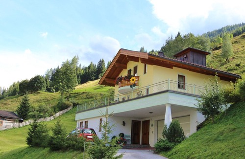 Huettschlag Apartment | Apartment in Hüttschlag near Ski Bus
