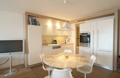 Knokke Apartment | Apartment in Het Zoute with Sea Views