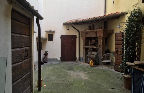 Montebonello Apartment | Apartment in historic villa near Florence