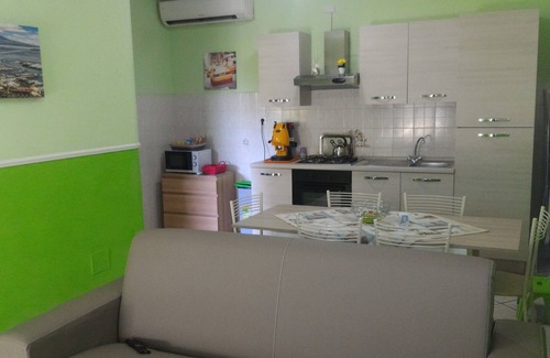 Sant'Antonio Abate Bed & Breakfast | Apartment in B & B Villa rosa