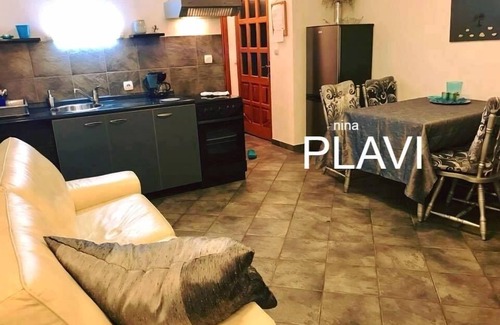 Donji Karin Apartment | Apartment in Karin Gornji with Seaview, Balcony, Air condition, WIFI (4207-1)