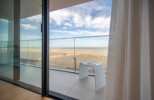 Albertstrand Apartment | Apartment in Knokke with Sea View