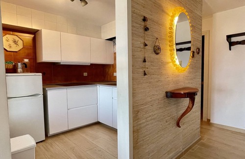 Ultramort Apartment | Apartment in L'Escala near Sandy Beach
