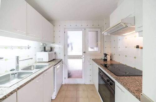 L'Escala Apartment | Apartment in L’Escala near Riells Beach
