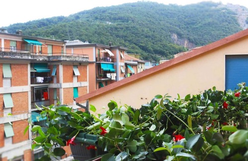 Le Grazie Apartment | Apartment in Liguria with side sea views