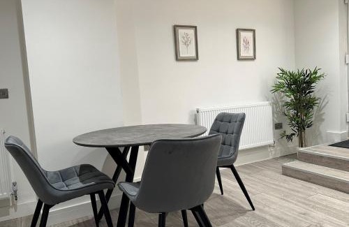 Luton Apartment | Apartment In Luton Town Centre