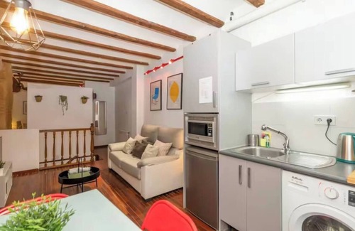 Trinitat Apartment | Apartment in outstanding location