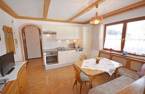 Arzl im Piztal Apartment | Apartment in Pitztal with Mountain Views