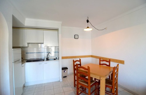 Pedrinya Apartment | Apartment in Riells near Sandy Beach