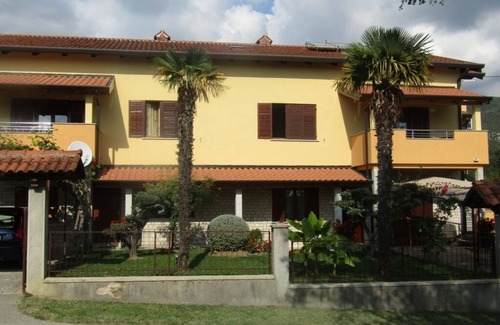 Grabri Apartment | Apartment in Roč with Balcony, Air condition, WIFI, Washing machine (4909-1)