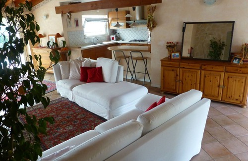 Salo Apartment | Apartment in Salo with breathtaking lake view - WIFI A/C car parking