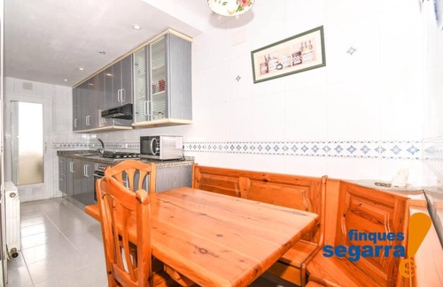 El Roc de Sant Gaieta Apartment | Apartment in second sea line with communal area and pool