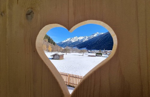 Neustift Im Stubaital Apartment | Apartment in Stubai Alps with SuperCard