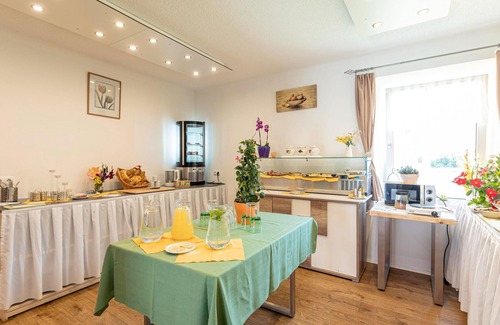 Eisenerz Apartment | Apartment in Styria With Bubble Bath