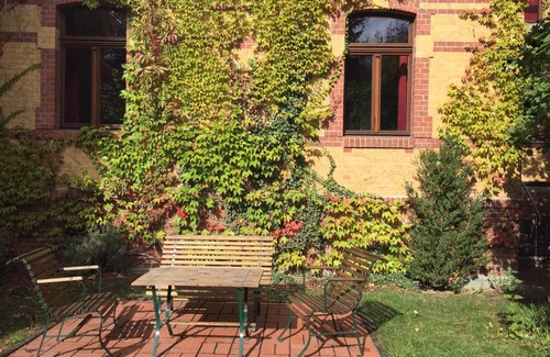 Halle Apartment | Apartment in the Wilhelminian style house
