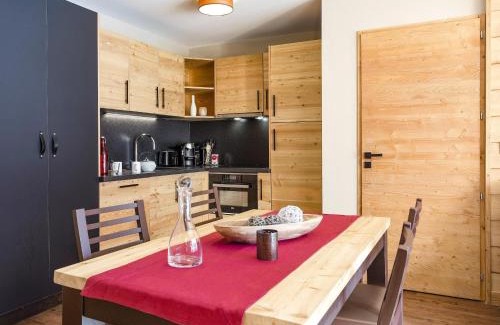 Les Boisses Apartment | Apartment in Tignes with Ski-In Ski-Out Access