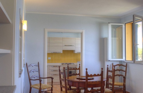 Alassio Apartment | Apartment in villa, beachfront, sleeps 4, wifi, private parking