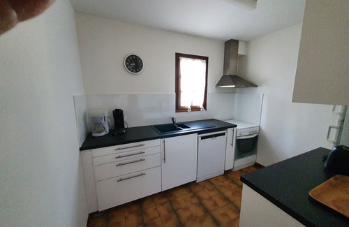 Carqueiranne Apartment | Apartment in villa Ground Floor F3