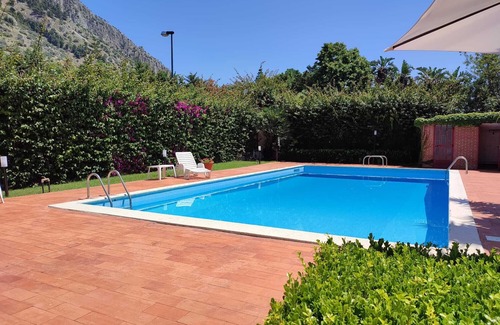 Palermo Apartment | Apartment in villa with swimming pool