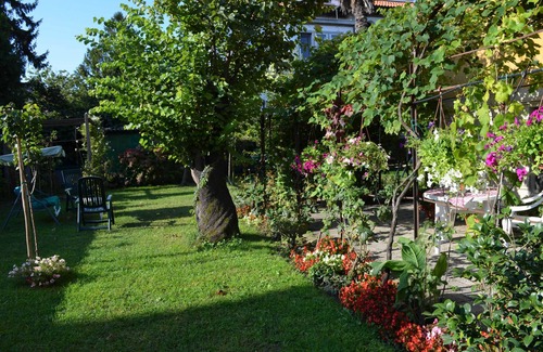 Santa Maria in Stelle Apartment | Apartment in villa with garden on the Lido of Venice