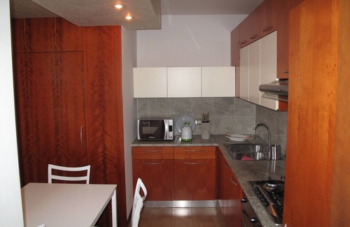 Bardolino Apartment | APARTMENT INSIDE A VILLA, LARGE GARDEN WITH LAKE AND POOL VIEW