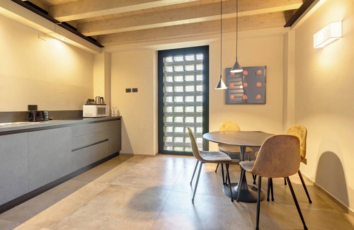 Sona Apartment | Apartment 'Agr Casa Pezzo 1' with Shared Pool, Wi-Fi and Air Conditioning