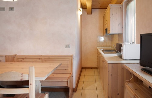 Chiesa in Valmalenco Apartment | Apartment 'Casa Vacanza La Rocca Bilocale' with Mountain View, Balcony & Wi-Fi