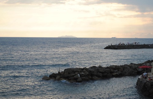 Quercianella Apartment | Apartment two steps from the sea